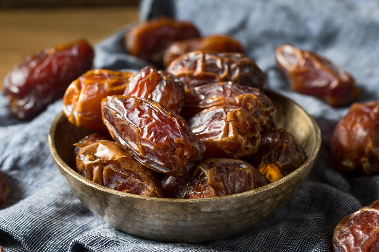 Premium Medjool Dates 5 kg - Extra Large Bulk Pack, Natural & Soft