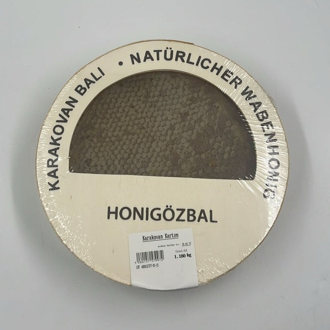 Wabenhonig im Holzrahmen 950g ±50g – 100% Reiner Karakovan Honig