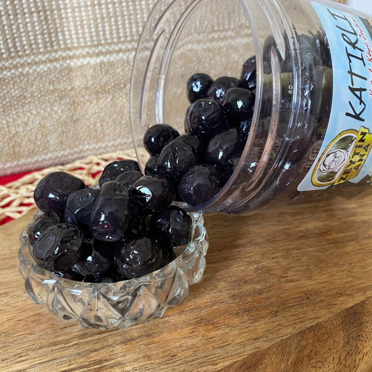 Zeytin Ana Katirli Schwarze Oliven 1000g – Premium Türkische Natur-Oliven