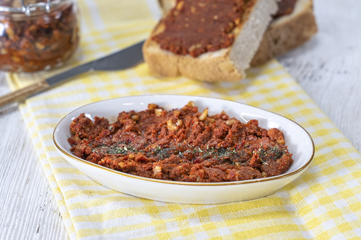 Zeytin Ana Türkische Frühstückssauce Scharf mit Knoblauch & Walnüsse 260g